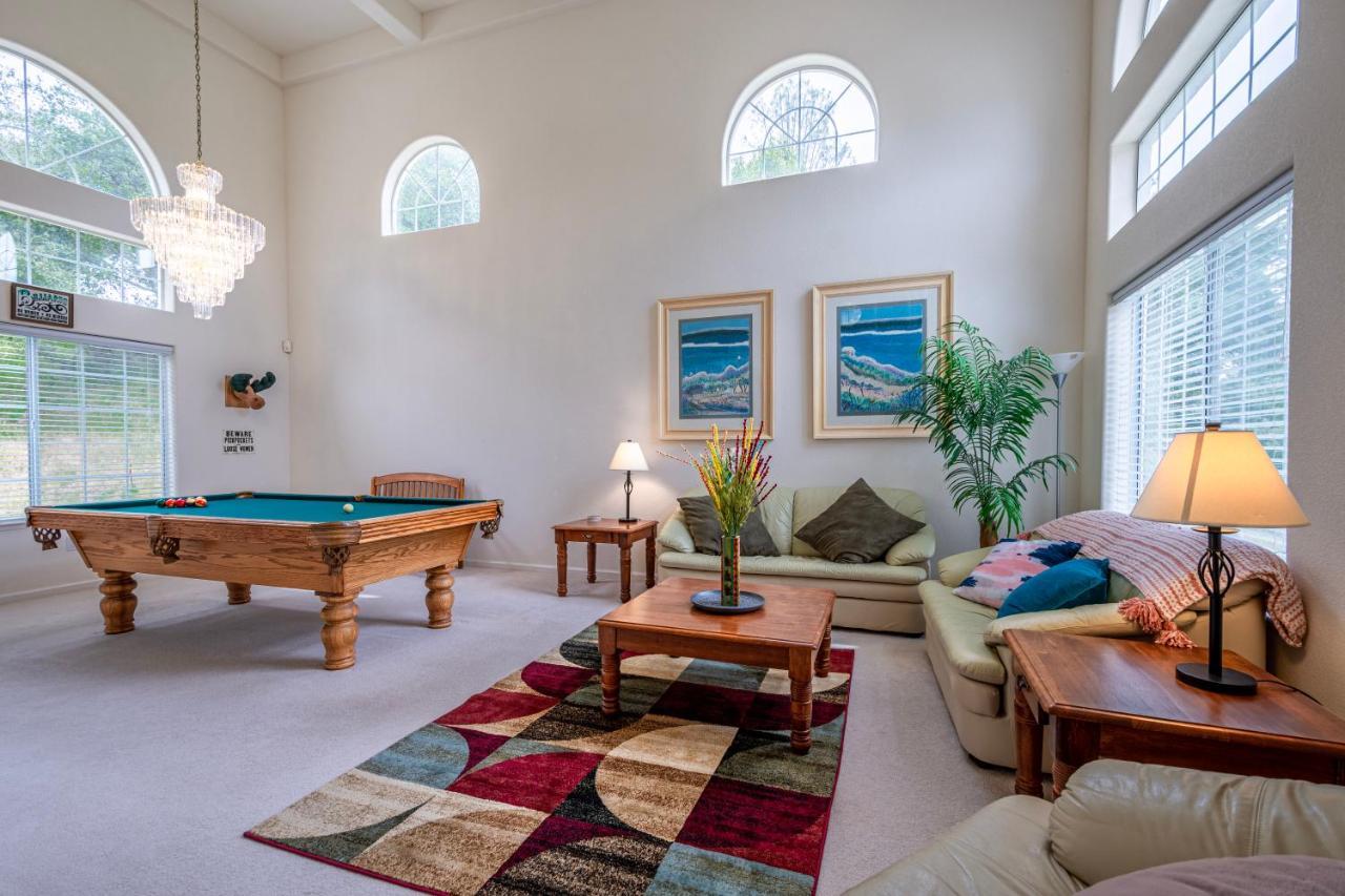 Mountain Majesty With Hot Tub, Pool Table, Generator, Ev Hookup Villa Oakhurst Eksteriør bilde