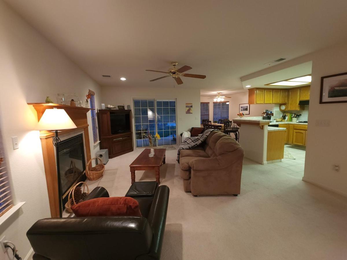 Mountain Majesty With Hot Tub, Pool Table, Generator, Ev Hookup Villa Oakhurst Eksteriør bilde